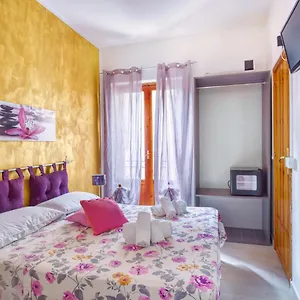 Daphne Bed & Breakfast